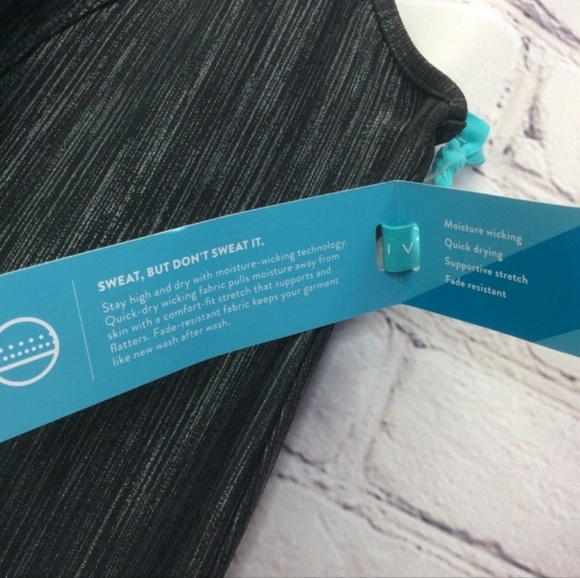 🆕LIVI Active Sleeveless Tank Top Shirt Size 18-20 Plus Size Athleisure Shirt - Picture 13 of 13